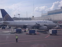 N815UA @ MMMX - a319 at mex - by christian maurer