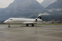 OE-IRP @ LOWI - Amira Air Global Express - by Christoph Plank