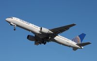 N561UA @ KSNA - Boeing 757-200 - by Mark Pasqualino