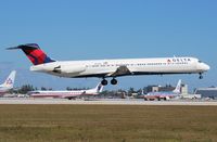 N952DL @ MIA - Delta MD-88