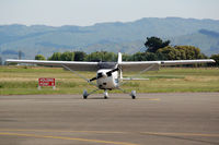 ZK-JSP @ NZGS - At Gisborne - by Micha Lueck