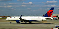 N900PC @ KATL - Taxi Atlanta - by Ronald Barker