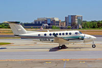 N268LB @ KPDK - Beech 350 Super KIng Air [FL-570] Atlanta-Dekalb Peachtree~N 18/04/2010 - by Ray Barber