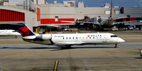 N923EV @ KATL - Taxi Atlanta - by Ronald Barker