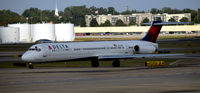 N941DL @ KATL - Taxi Atlanta - by Ronald Barker