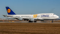 D-ABVH @ EDDF - departure via RW18W