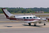 N586HP @ KPDK - Beech B60 Duke [P-586] Atlanta-Dekalb Peachtree~N 21/04/2010 - by Ray Barber