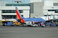 N726SW @ KDEN - Boeing 737-700 - by Mark Pasqualino