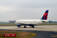 N331NW @ KATL - Taxi Atlanta - by Ronald Barker