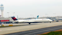 N979DL @ KATL - Taxi Atlanta - by Ronald Barker