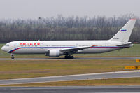 EI-EAR @ VIE - Rossiya - by Chris Jilli