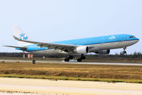 PH-AOB @ TNCC - PH-AOB - by Daniel Jef