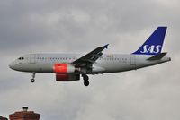 OY-KBR @ EGLL - Finals to 27L - by John Coates
