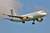 EC-KDH @ EGKK - On approach to 08R - by John Coates