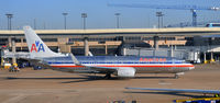 N909AN @ KDFW - Taxi DFW - by Ronald Barker