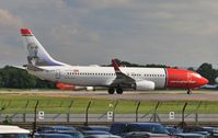 LN-DYR @ EGKK - Departing on 08R - by John Coates