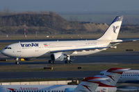EP-IBB @ VIE - IranAir - by Chris Jilli