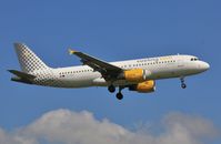 EC-KLT @ EGKK - Finals to 08R - by John Coates