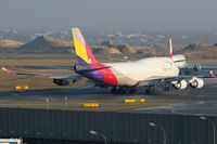 HL7417 @ VIE - Asiana Cargo - by Joker767