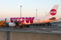 LZ-MDC @ VIE - WOW Air