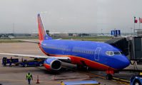 N390SW @ KAUS - Gate 9 Austin - by Ronald Barker