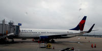 N3740C @ KAUS - Gate 5  Austin - by Ronald Barker