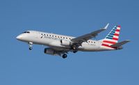 N401YX @ KORD - ERJ170-200LR