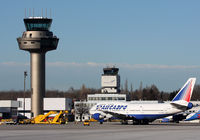 EI-XLD @ LOWS - Old and new tower.