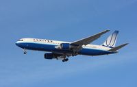 N642UA @ KORD - Boeing 767-300 - by Mark Pasqualino