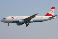 OE-LBN @ LEBL - Landing - by micka2b