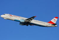 OE-LBE @ EGCC - Austrian Airlines - by Chris Hall