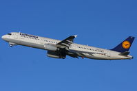 D-AIDF @ EGCC - Lufthansa - by Chris Hall