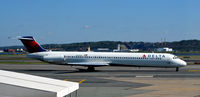 N908DE @ KDCA - Taxi DCA - by Ronald Barker