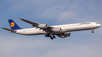 D-AIHU @ EDDF - on final RW07R - by Friedrich Becker