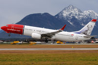 LN-NIA @ SZG - Norwegian - by Chris Jilli