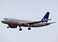 OY-KAY @ CPH - Copenhagen Kastrup app R-22L - by leo larsen