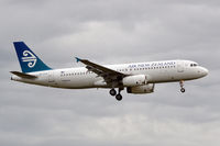ZK-OJA @ NZAA - At Auckland - by Micha Lueck