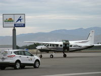 N604MD @ OXR - 2004 Cessna 208B CARAVAN, one P&W(C)PT6A-114A Turboprop of 675 shp, stretched version - by Doug Robertson