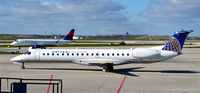 N12900 @ KORD - Pushback ORD - by Ronald Barker