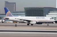 N413UA @ KLAS - Airbus A320