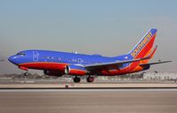 N430WN @ KLAS - Boeing 737-700 - by Mark Pasqualino