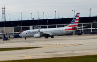 N824NN @ KORD - Taxi ORD - by Ronald Barker