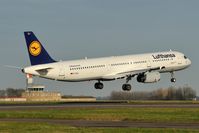 D-AISJ @ EGSH - Arriving for re-spray ! - by keithnewsome
