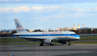 N744P @ KDCA - Taxi for takeoff National - by Ronald Barker