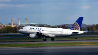 N848UA @ KDCA - Takeoff roll National - by Ronald Barker
