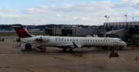 N916XJ @ KDCA - gate 17 National - by Ronald Barker