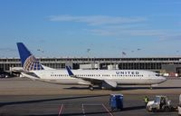N78285 @ KIAD - Boeing 737-800