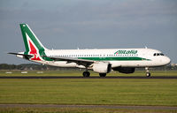 EI-DSD @ EHAM - Alitalia