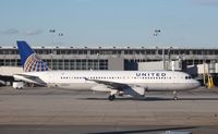 N478UA @ KIAD - Airbus A320