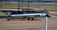 N9412W @ KDFW - Fleet number 4WV taxi DFW - by Ronald Barker